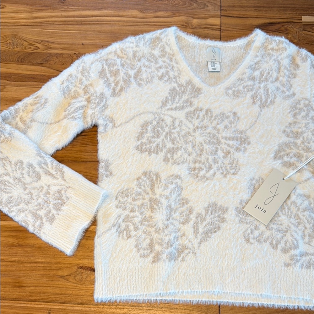 Joie flower patterned Sweater w/light iridescent thread detail. XS. New w/tags